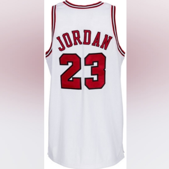 New Nike Chicago Bulls "Michael Jordan #23" Basketball Jersey - Picture 2 of 3